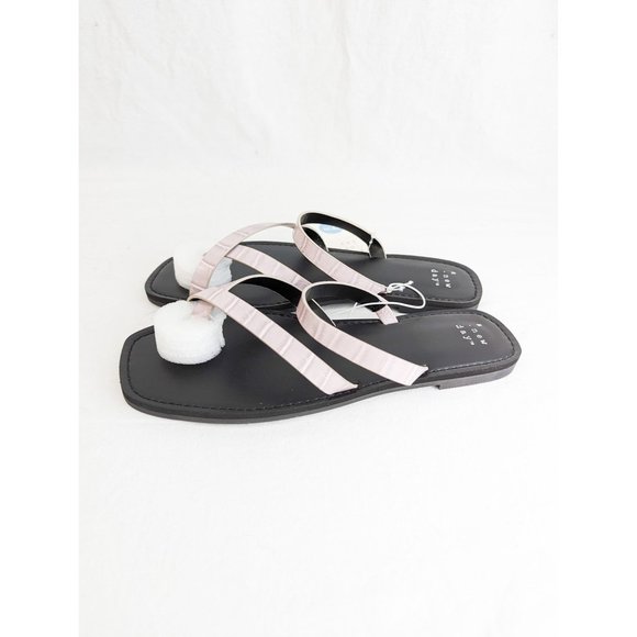 A New Day Target Women's Felicity Purple Cross Strap Toe Ring Sandals Sz 7.5 - Picture 3 of 5